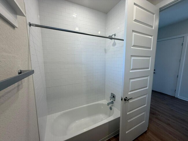 Building Photo - 2037 Saddlery St