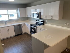 Building Photo - Beautiful 2 Bedroom Condo in Provo!
