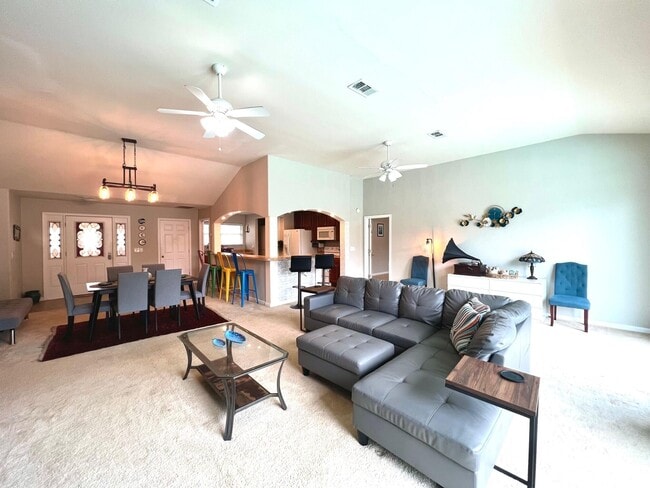 Building Photo - 30 Bay Walk Ct