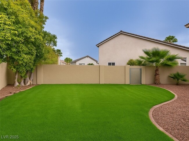 Building Photo - 1601 Vespertina Ct