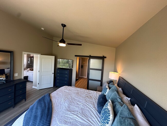 Building Photo - 8075 Cinnamon Ct