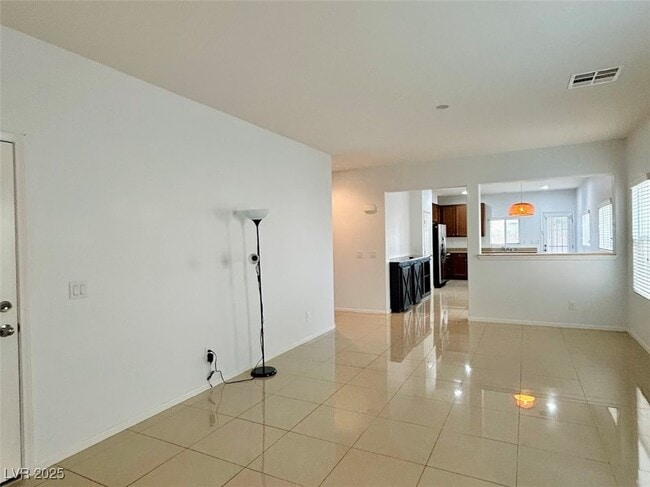 Building Photo - 5343 Rapunzel Ct