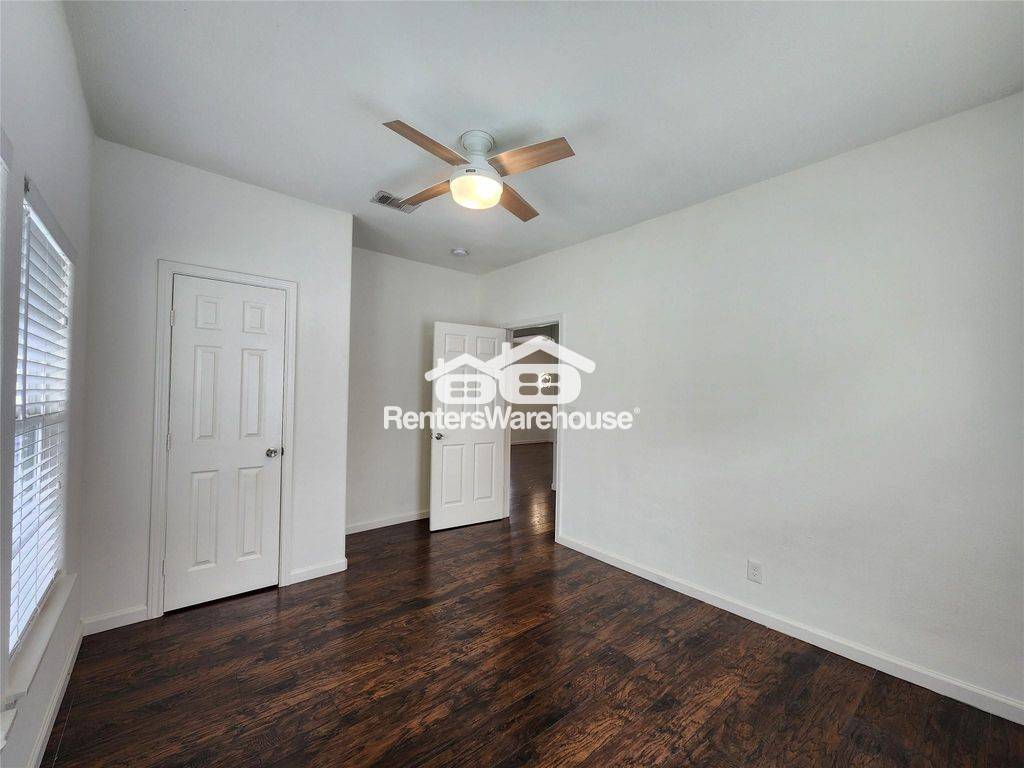 Building Photo - 1105 Erin St