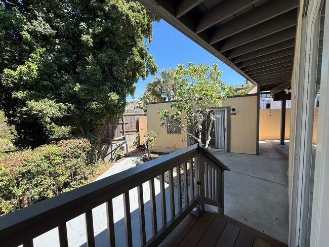 Building Photo - 4727 Redland Dr