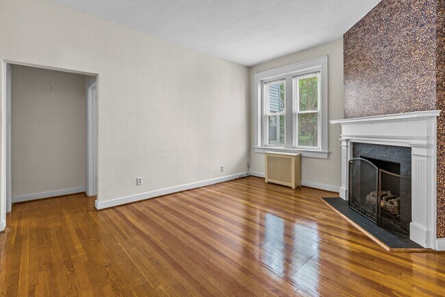 Building Photo - Condo in the heart of Ghent!