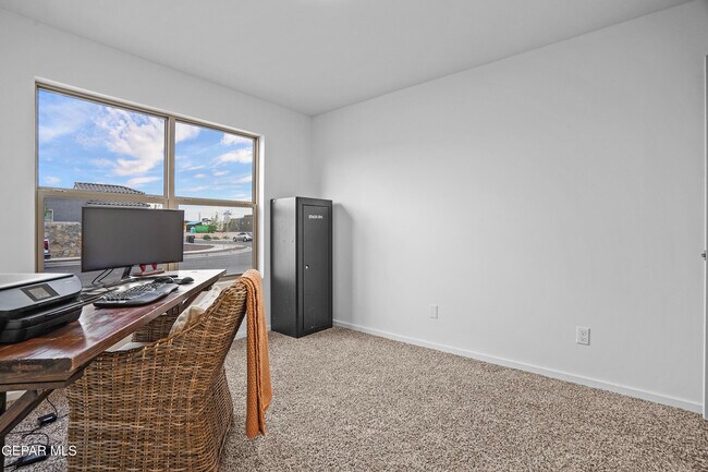 Building Photo - 13808 Paseo Sereno Dr