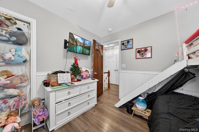 Building Photo - 74 Homestead Village Dr