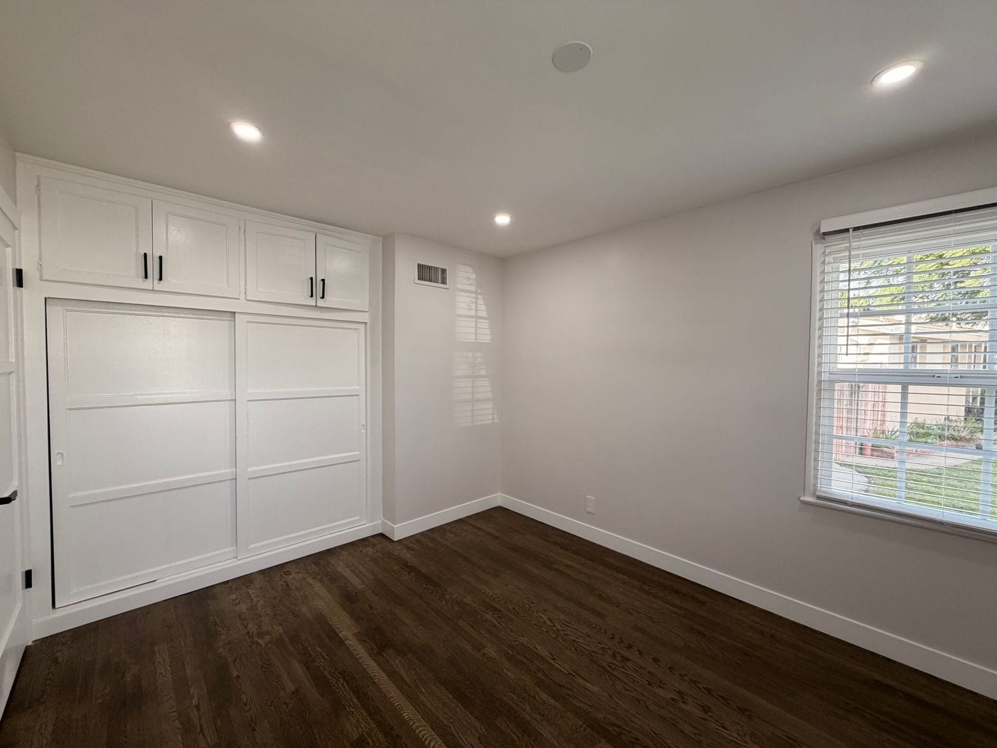 Building Photo - Stylish Fully Renovated 3-Bedroom Home with a Large Backyard