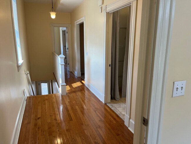 Building Photo - 4188LC Manchester Ave