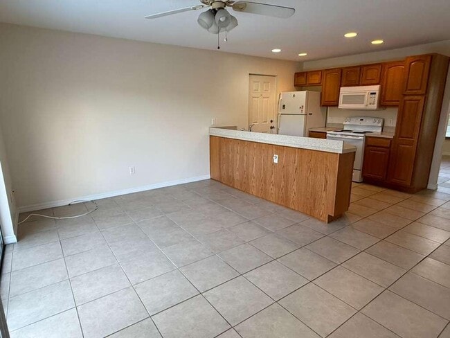 Building Photo - 61 Bougainvillea Dr