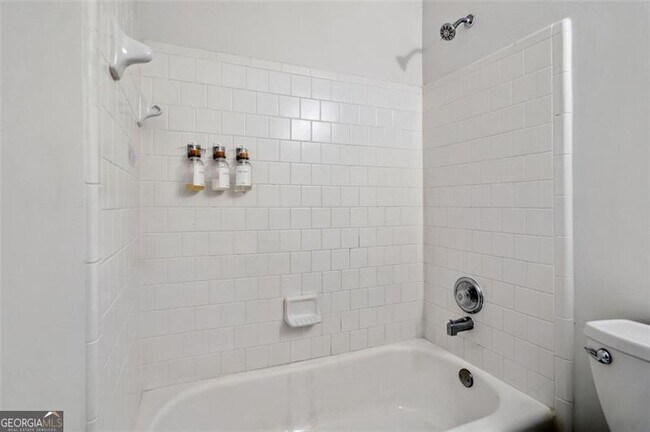 Building Photo - 1636 Heyford Cir