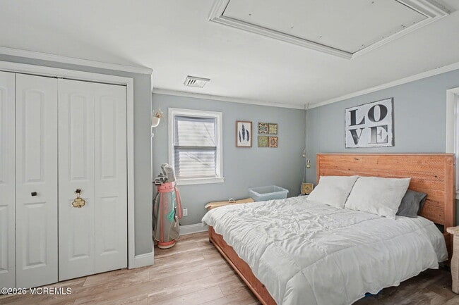 Building Photo - 1121 Bay Ave