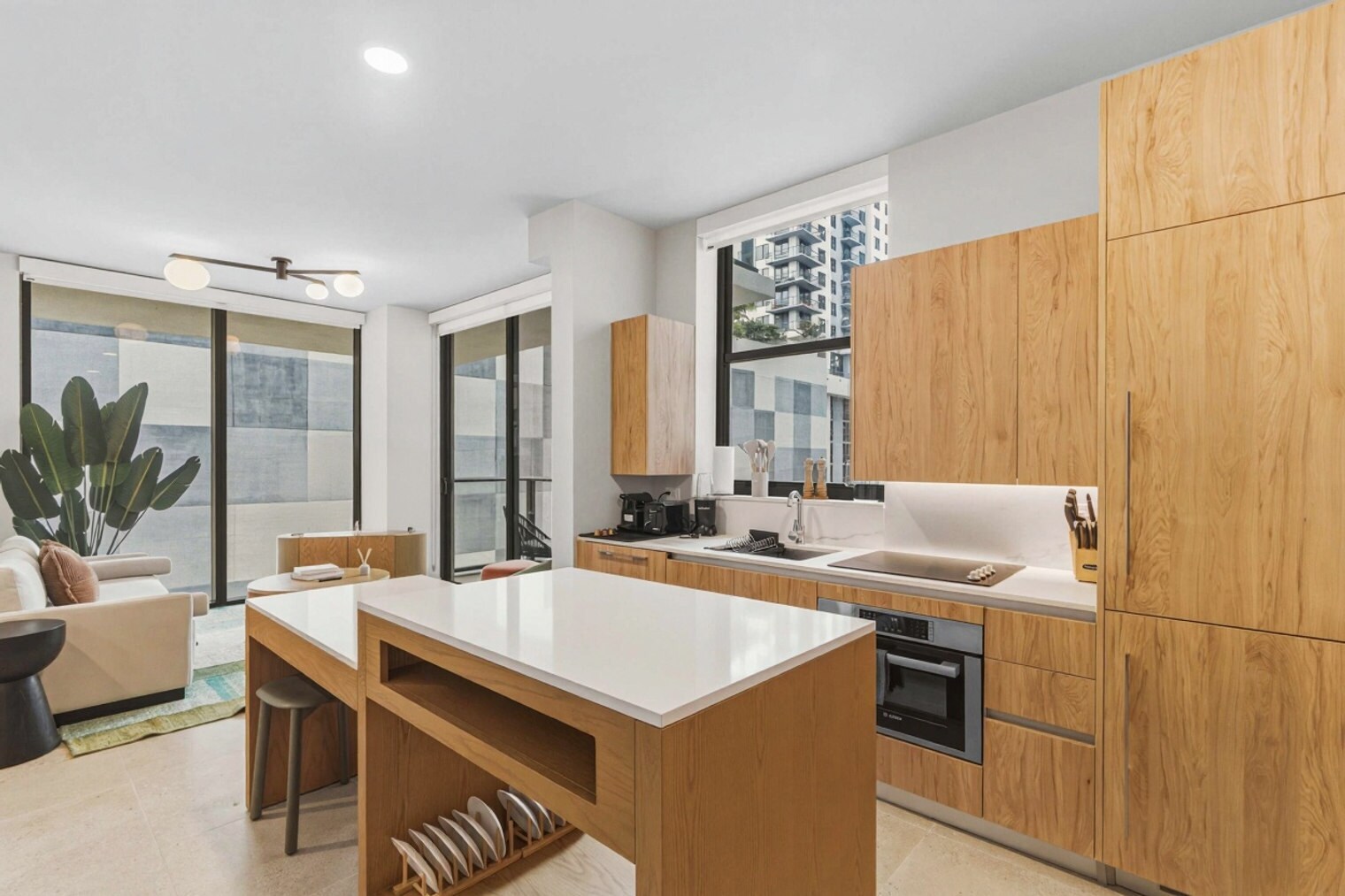 Building Photo - 11 NE 6th St