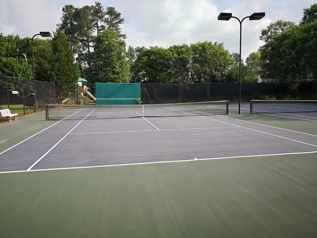 Building Photo - 17 Trailstream Dr