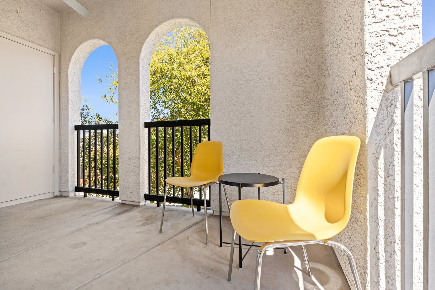 Building Photo - 9450 W Cabela Dr