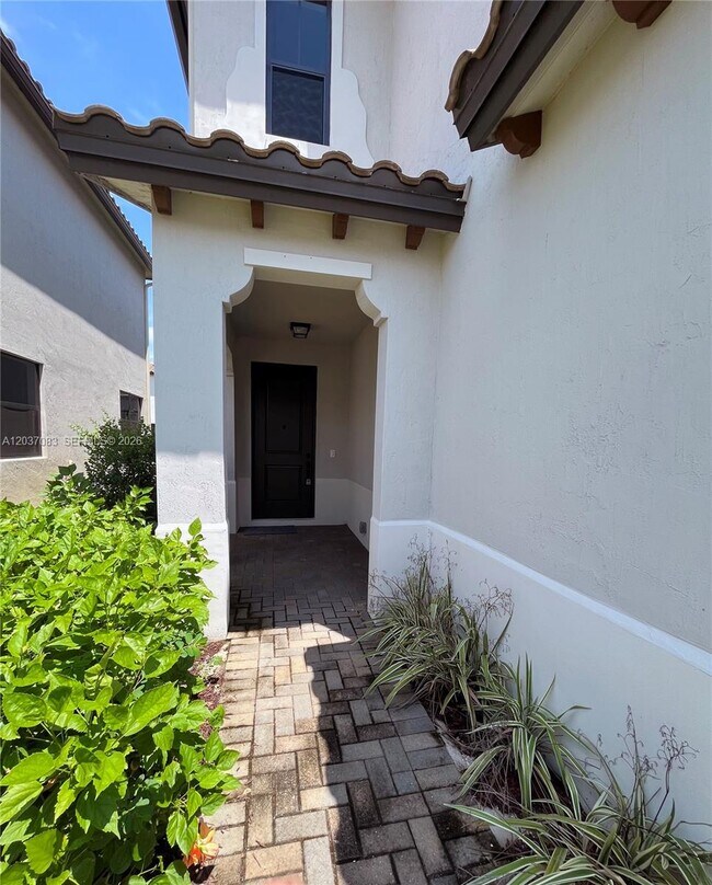 Building Photo - 5525 Agostino Way