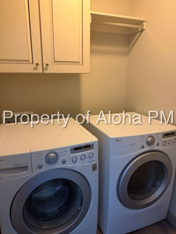 Building Photo - 2138 Myers Pl S