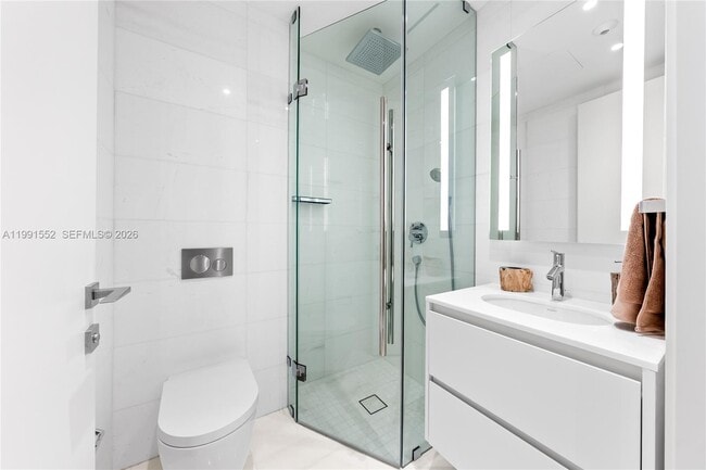 Building Photo - 300 Biscayne Blvd Way