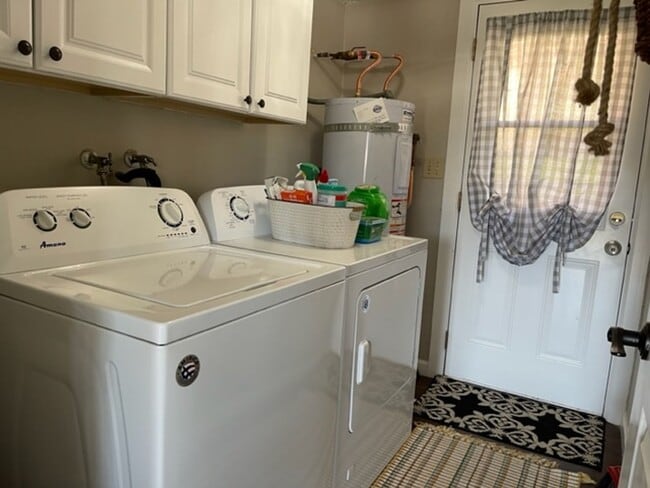 Building Photo - Completely Furnished -  2 BEDROOM 2 BATH+ LOFT  HORSE PROPERTY