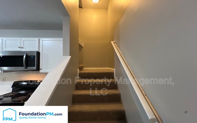 Building Photo - 91 Brighton Village Loop