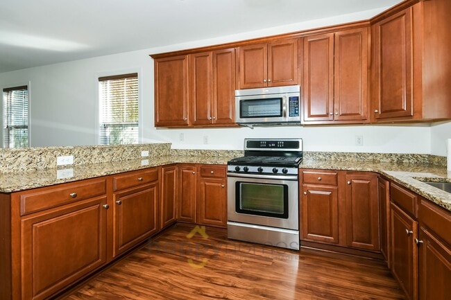 Building Photo - Modern 2x2.5 Living in the Heart of Park Circle