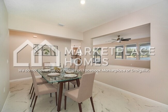 Building Photo - 11033 Stapleton Dr