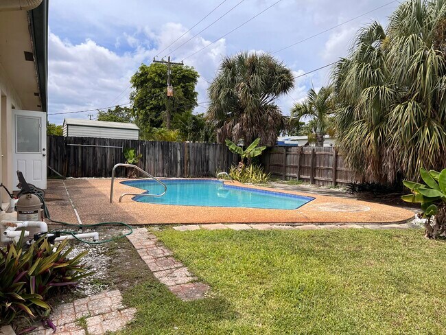 Building Photo - 7201 NW 15th St