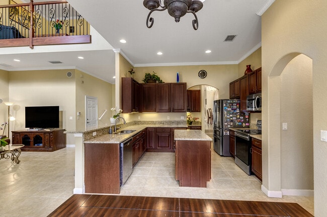Building Photo - 8134 Bautista Way