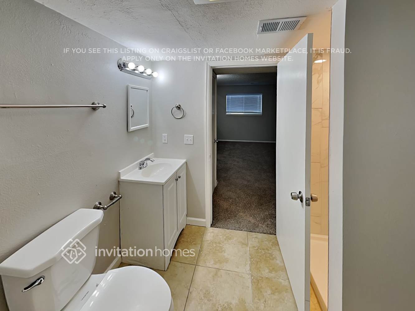 Building Photo - 4445 E 93rd Dr