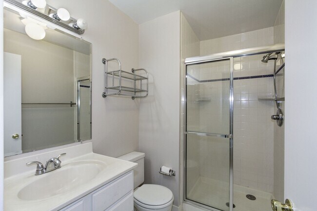 Building Photo - 11906 Shagbark Dr