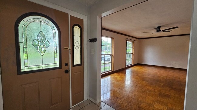 Building Photo - 1608 Watrous Dr