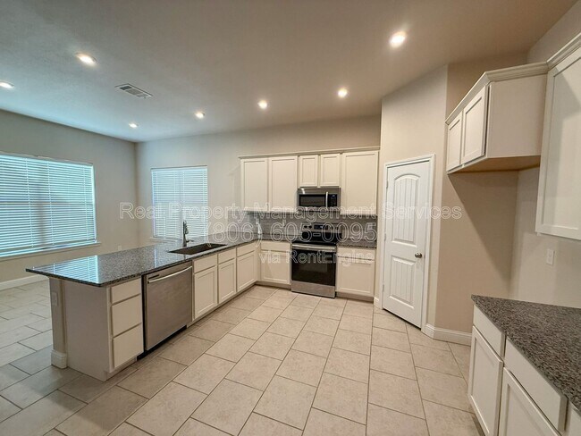 Building Photo - 7115 90th St