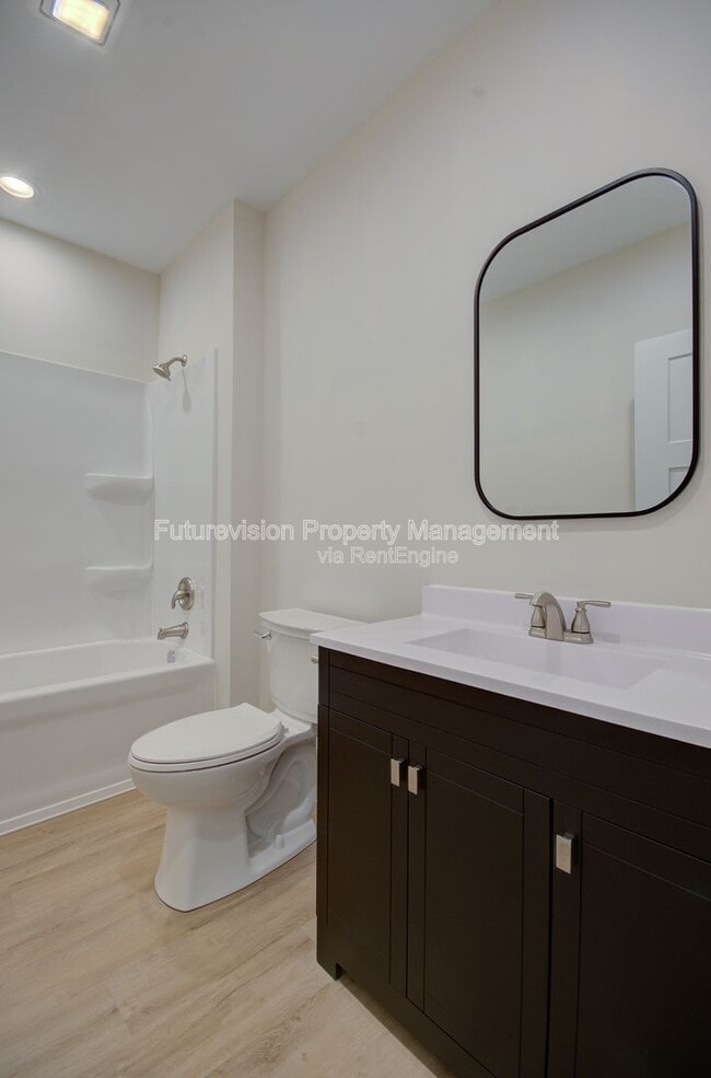 Building Photo - 1302 S State St