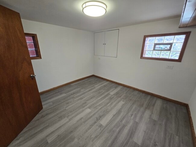 Building Photo - 2839 N Austin Ave