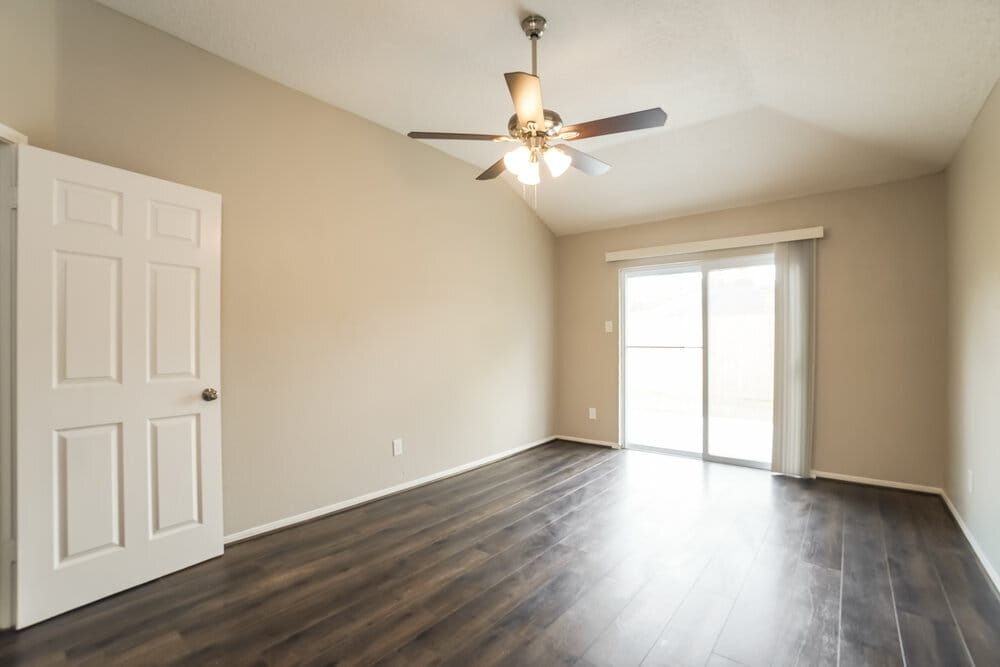 Building Photo - 15118 Loma Paseo Dr