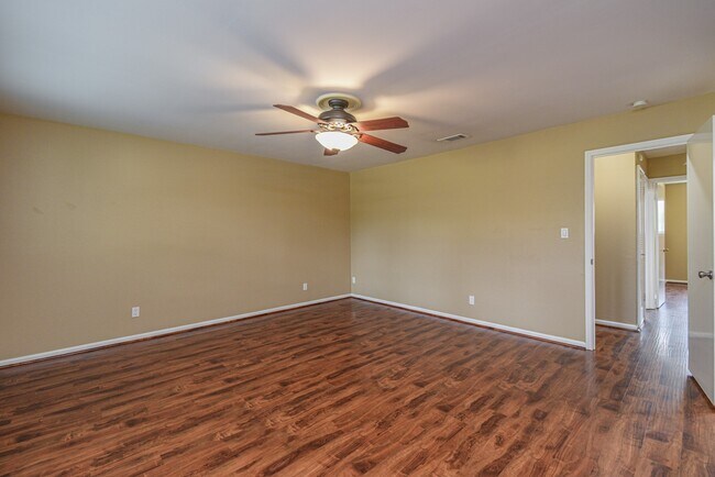 Building Photo - 10502 Hammerly Blvd