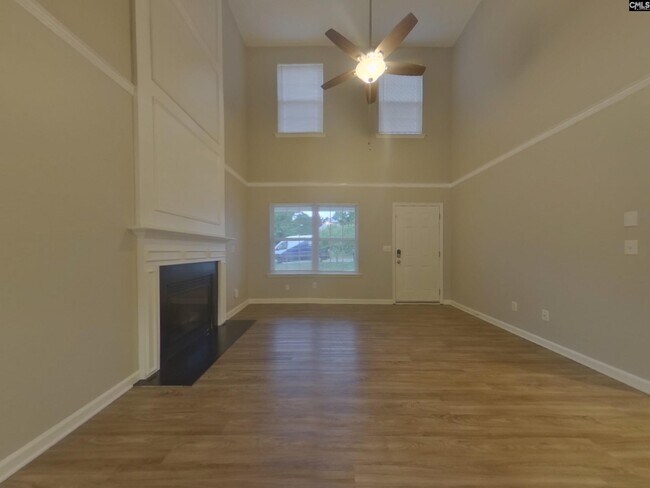 Building Photo - 121 Riglaw Cir