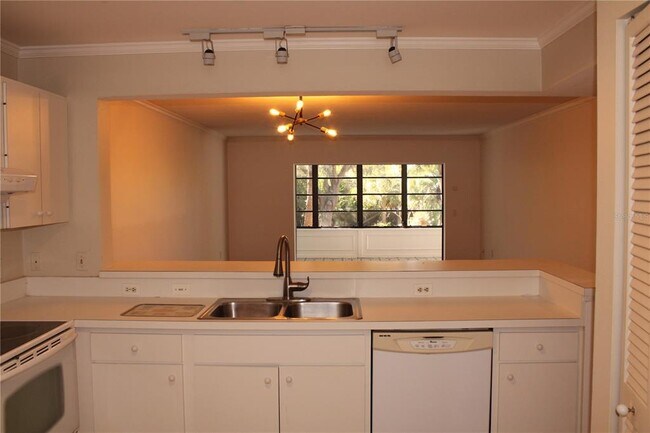 Building Photo - 152 Wild Palm Dr