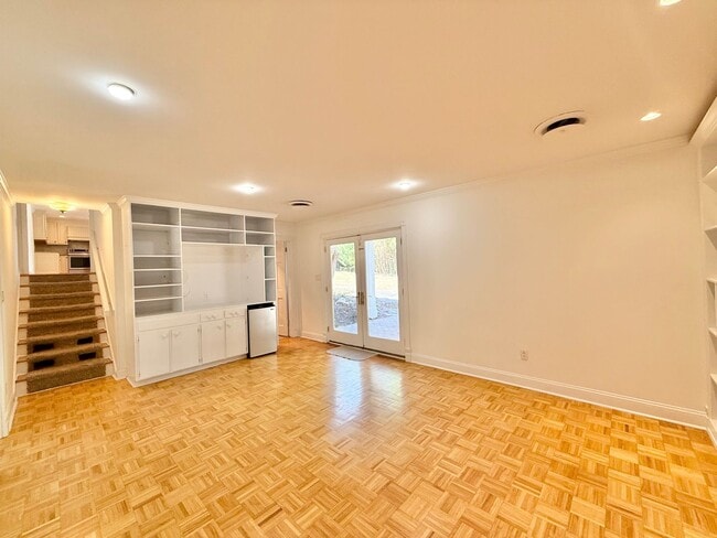 Building Photo - **OFFERING REFUNDABLE APPLICATION FEES** Stunning 5BD, 3BA North Ridge Raleigh Home on a Large, P...