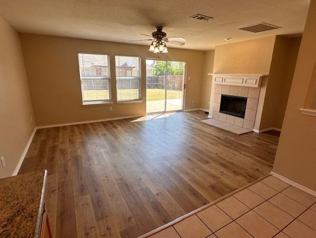 Building Photo - 5880 Crestview Dr