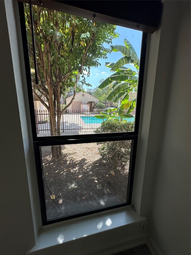 Building Photo - 2125 Augusta Dr