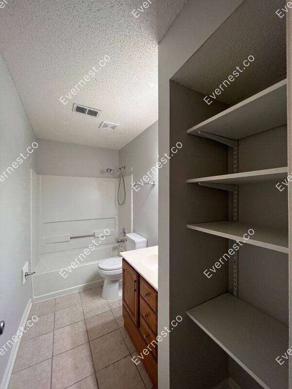 Building Photo - 7396 Overlook Dr