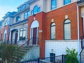 Building Photo - 2023 Alta Vista Ct