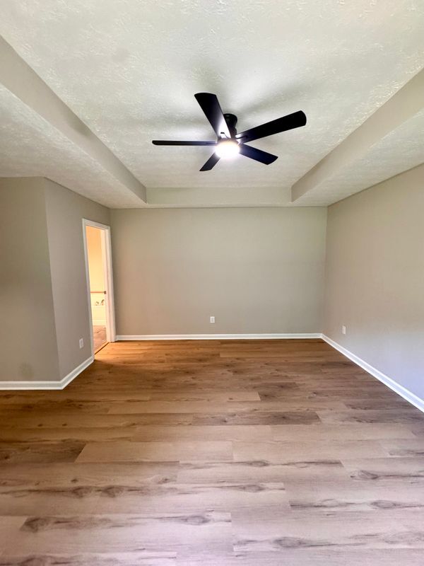Building Photo - 10896 Big Sky Dr