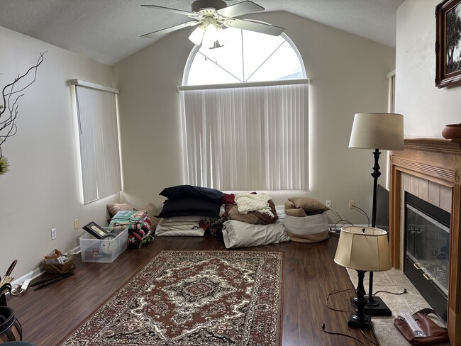 Building Photo - 229 Steeplechase Cir