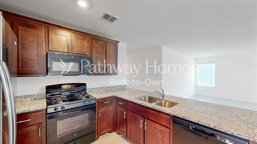 Building Photo - 1329 Plum Rd
