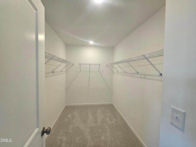 Building Photo - 945 Glowing Star Ln