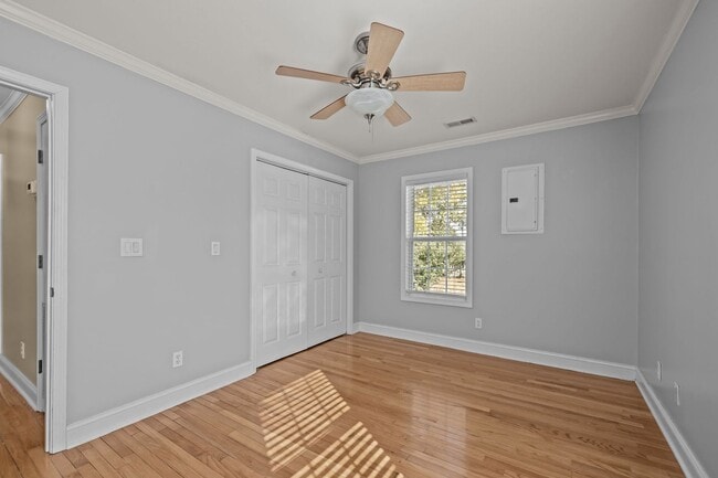 Building Photo - Broad Creek Home Available Now