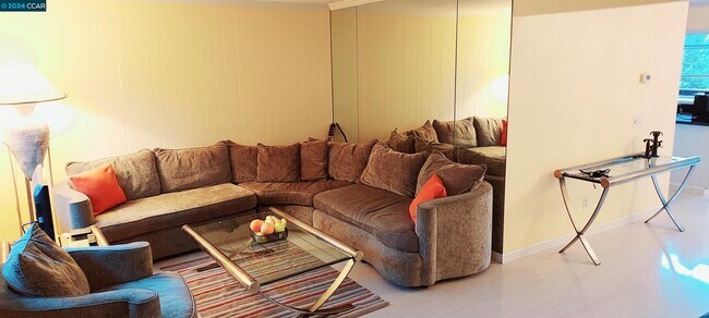 Building Photo - 3262 Marlene Dr