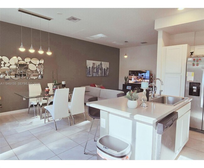 Building Photo - 1002 NW 208th Terrace